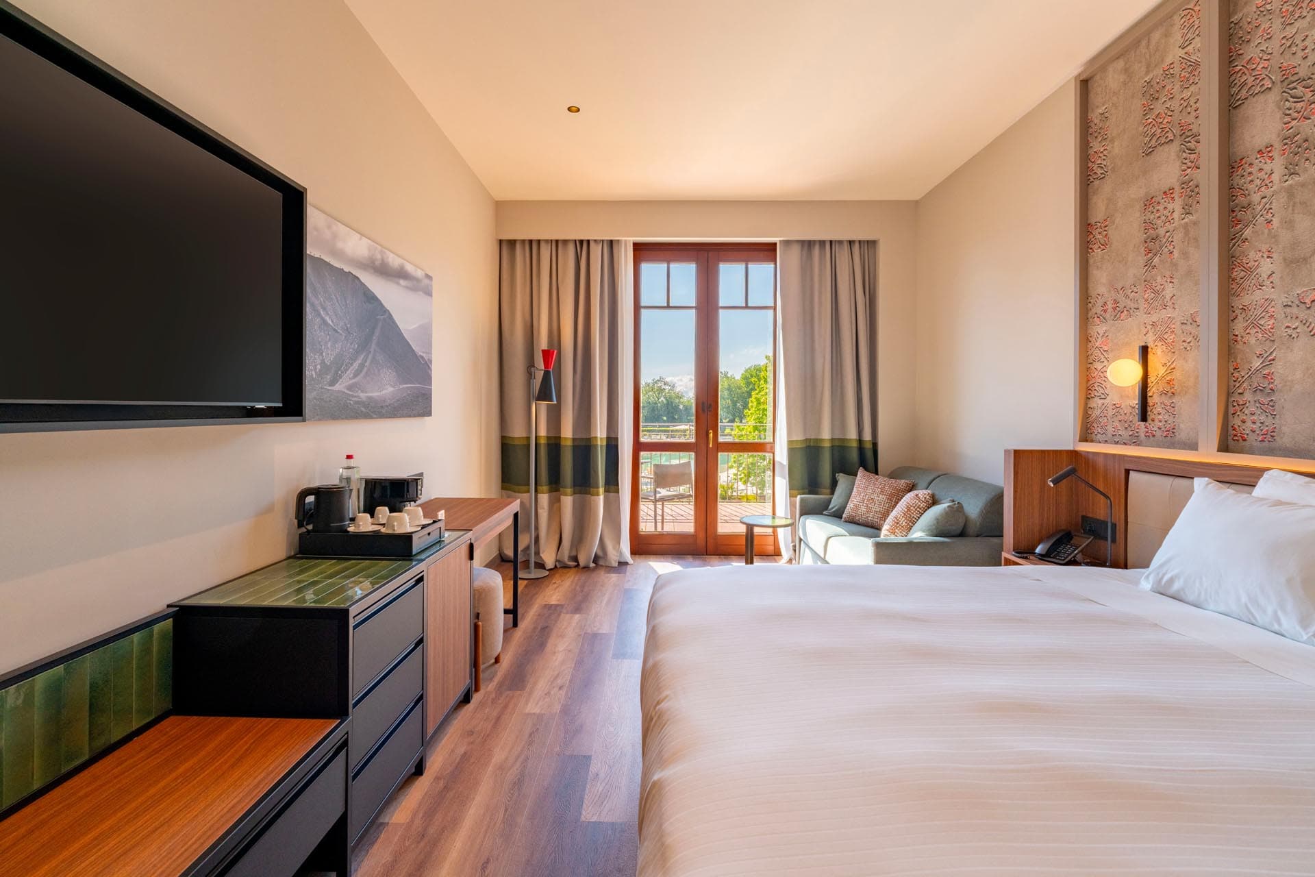 Camera Deluxe con letti separati, divano estraibile e balcone